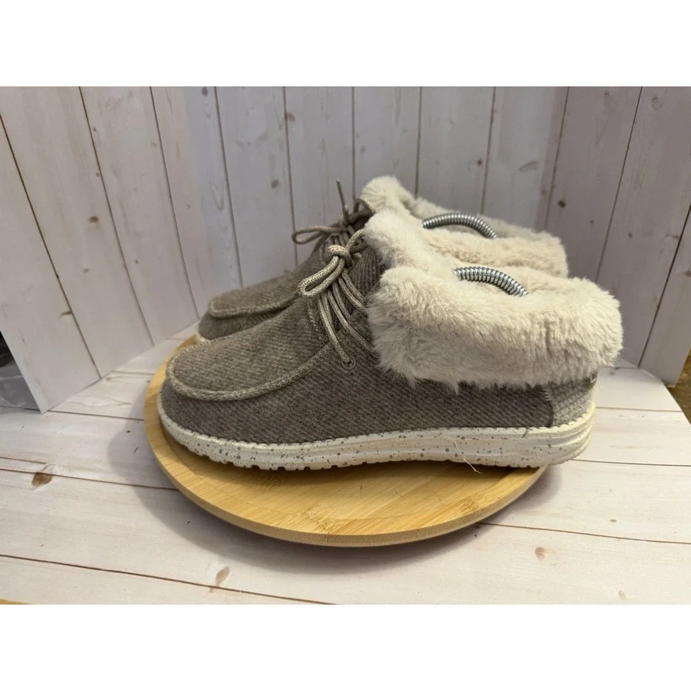 Hey Dude Britt Women's Faux Fur Lined Brown Ankle Booties Size Women's 8